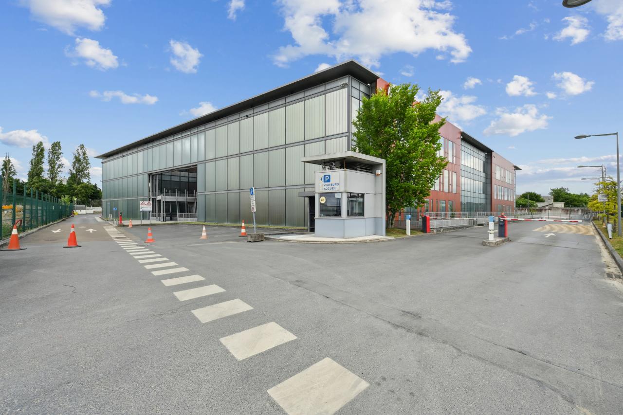 Local d'activité Vélizy-Villacoublay 4342m² Location local d'activité Vélizy-Villacoublay Yvelines OLACT2532629 1